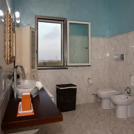 Alessia 6, Emma Вилла *