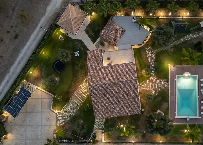 Villa Alessia 6, Emma *