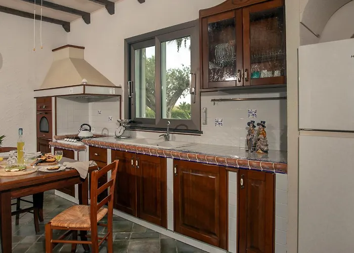 Villa Alessia 6, Emma